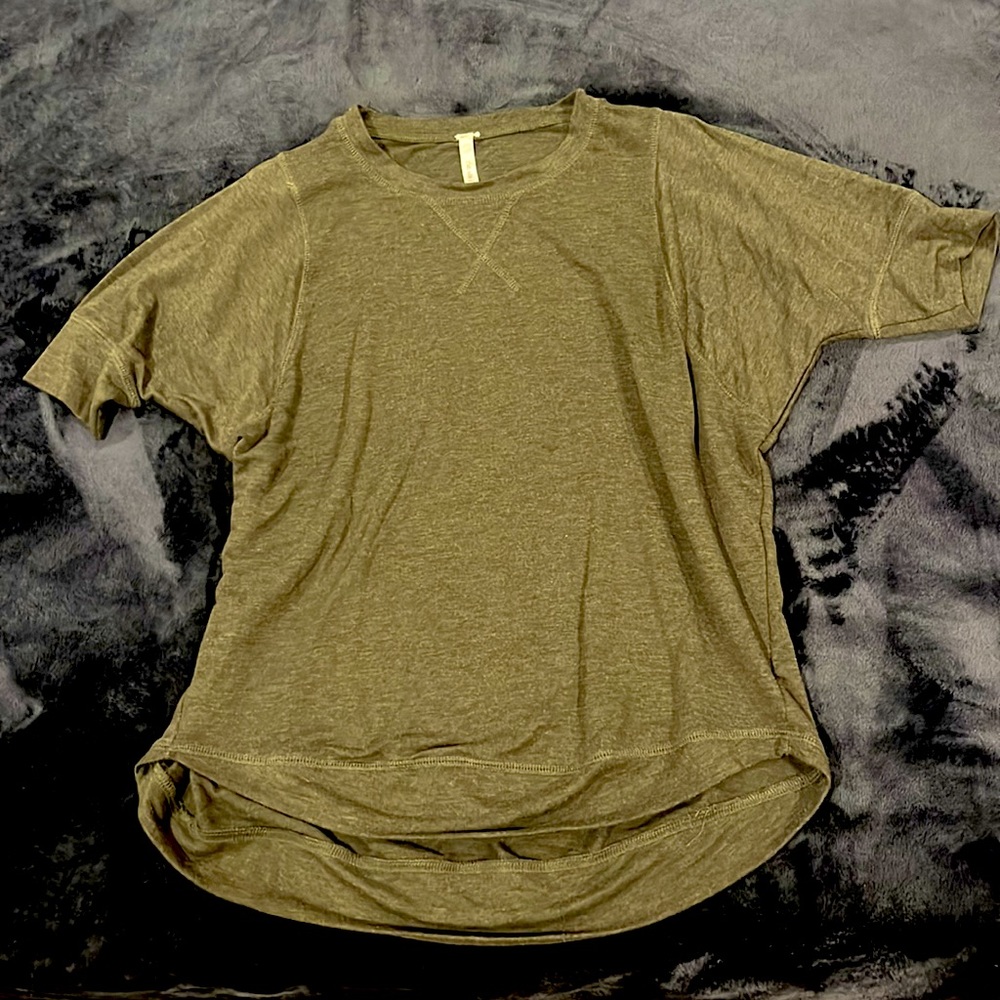 Yahada USA olive green, Crewneck tunic; super soft material